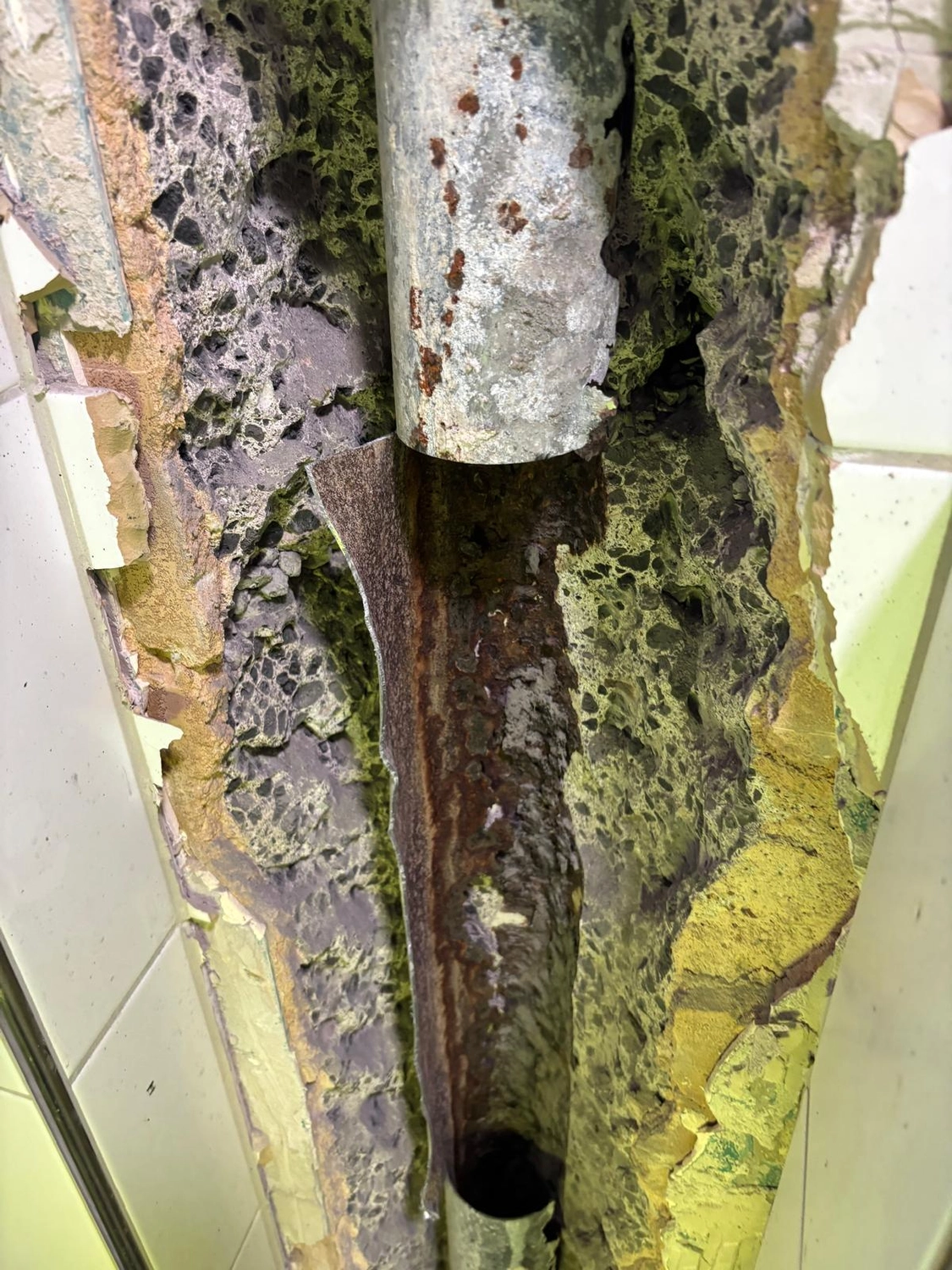 AKTIV Rohrreinigung - Leitung mit Innenkorrosion